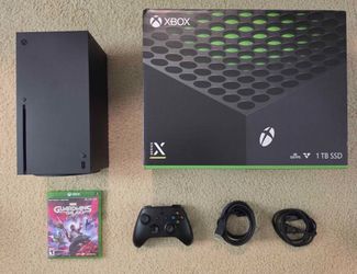 Xbox Series X 1TB Console Bundle