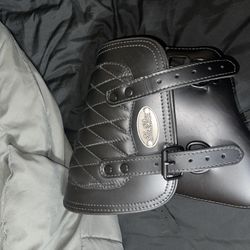 La Rosa Harley-Davidson All Softail Models Left Side Solo Saddle Bag Swingarm Bag Black Diamond Tuk 