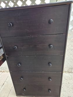Dresser