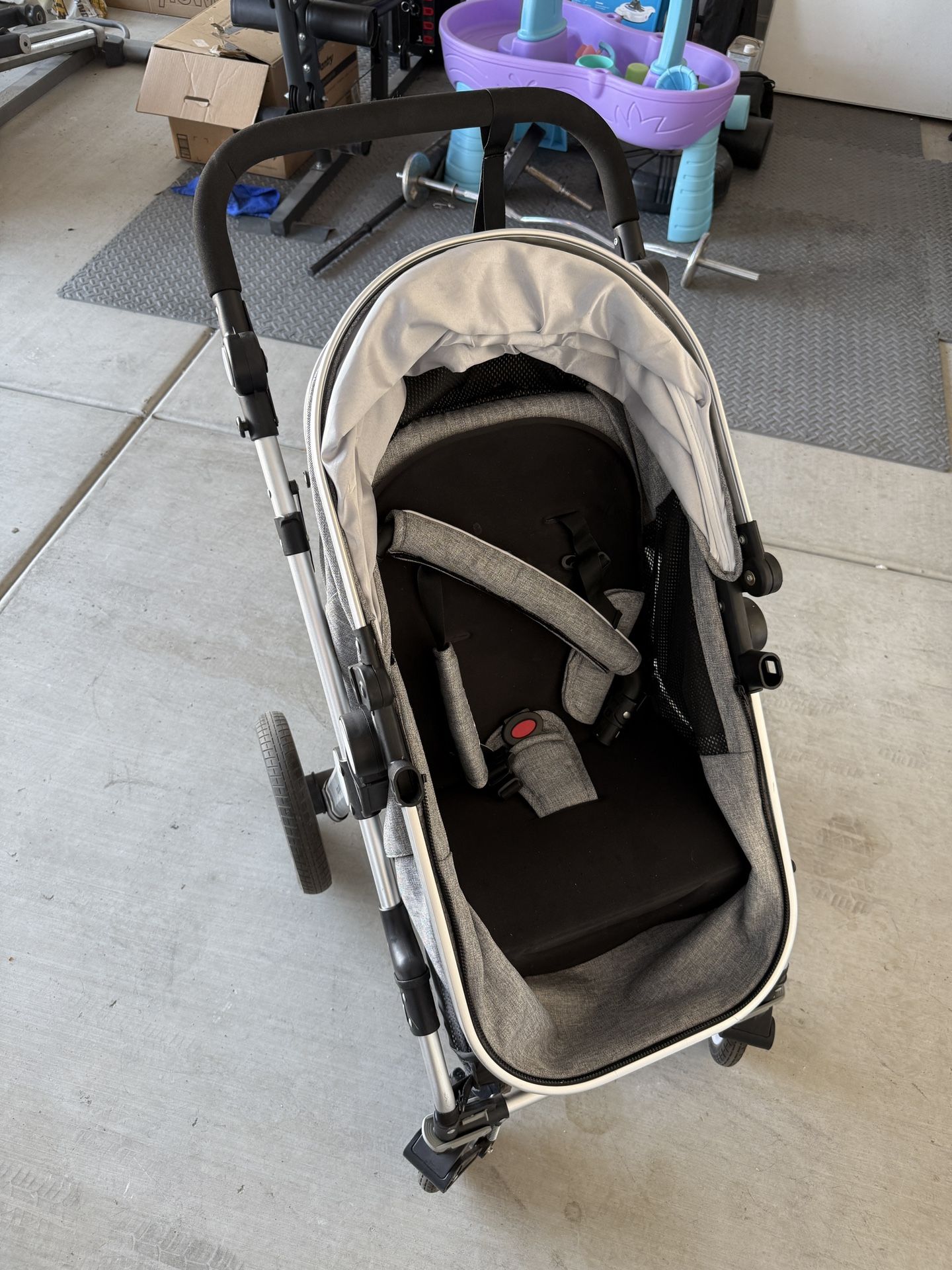 Babyjoy Baby Stroller / Bassinet.