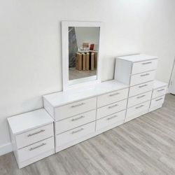 Dresser Whit Mirror,  Chest And 2 Nightstands  -  Cómoda Con Espejo , Gavetero Y 2 Mesitas De Noche 
