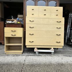 Mid Century Modern Vintage Blonde Mahogany 6 Drawer Dresser And Nightstand Set