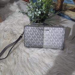 MK Double Zipper Pockets 