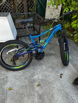 Mongoose Kids Mountain Bike