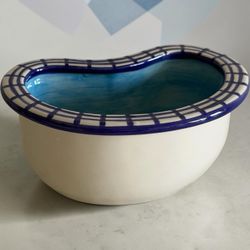Ceramic Kidney-Shaped Miniature Pool Blue Grid Pattern