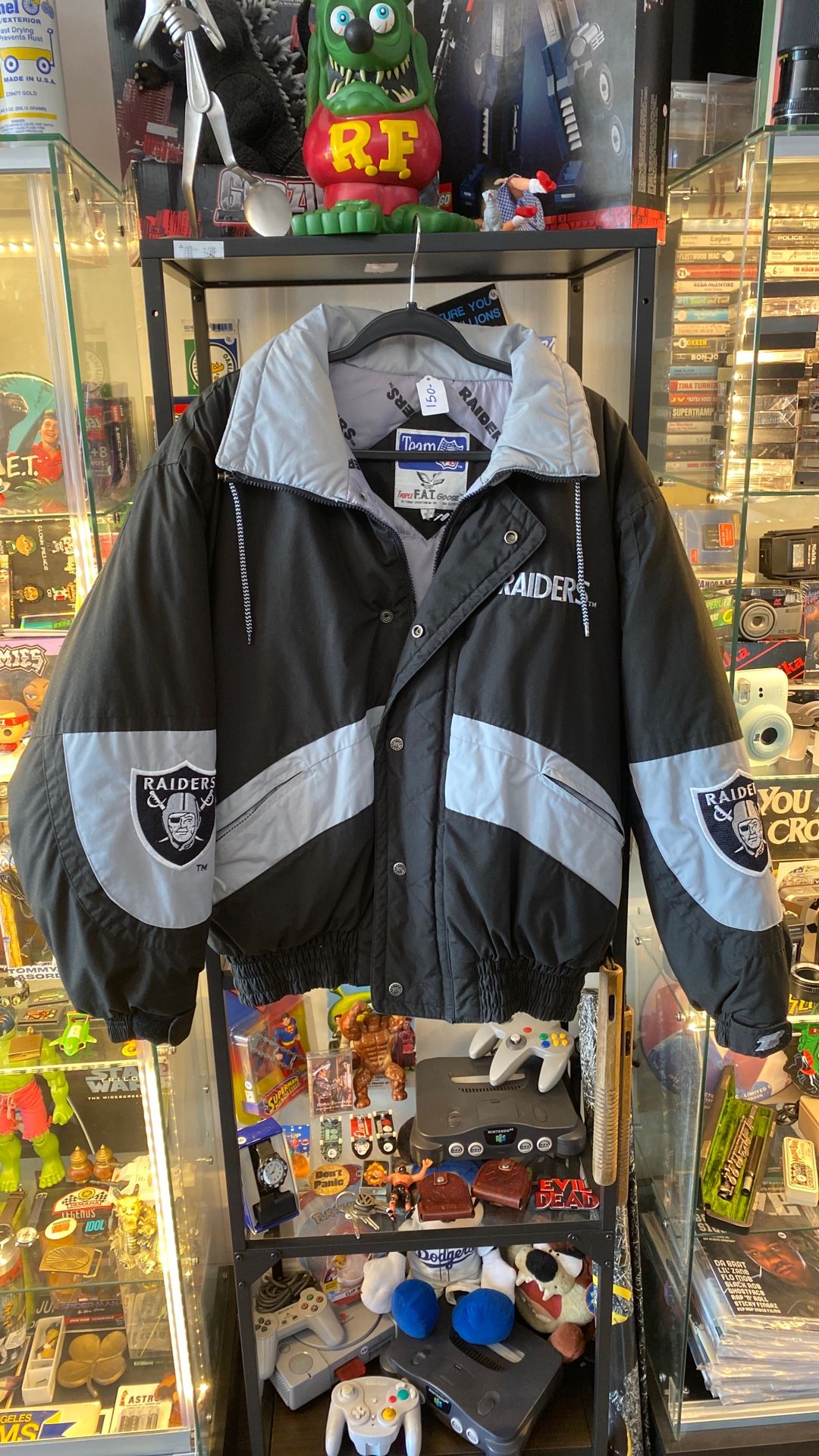 Team NFL Vintage Oakland Los Angeles Raiders Goose Down Puffer Jacket Sz Medium 