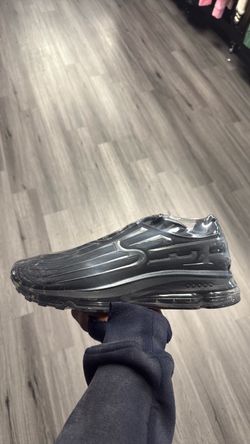 Nike Air Max 2001 Air Ecstasy “Supreme Black”