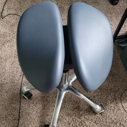 Berkeley Ergonomic Split Saddle Stool (Massage) Chair (Best Way To Sit)