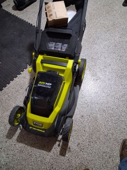 Robin self propel 40v batterypowerd mower
