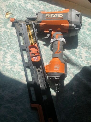 RIGID NAIL GUN!!! ONLY USED A HANDFUL OF TIMES!!!