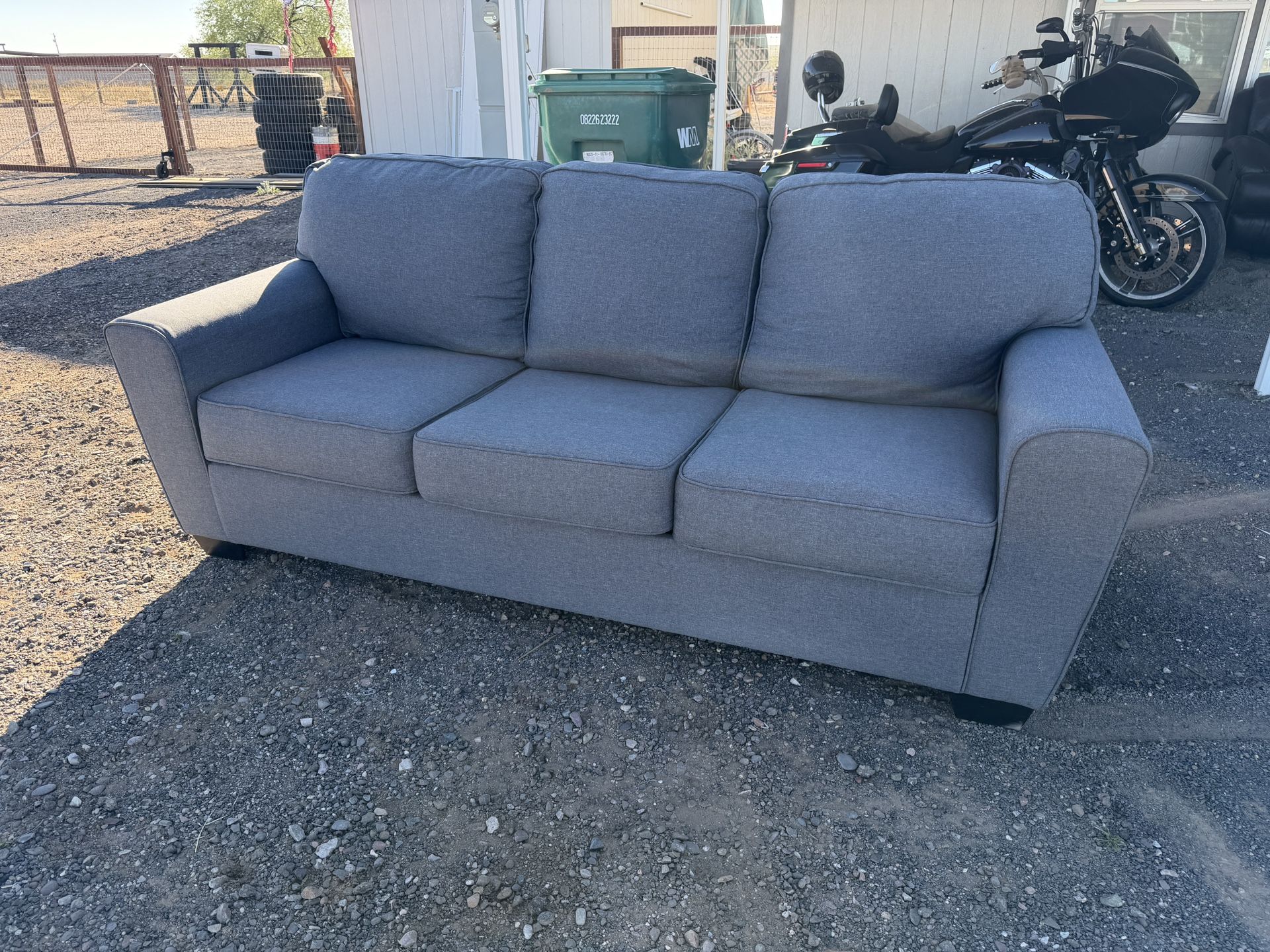 Free Delivery!!! π Beautiful Gray Couch!!
