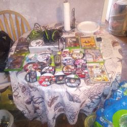 Xbox 360  With Remote  And Headphones And 22 Games