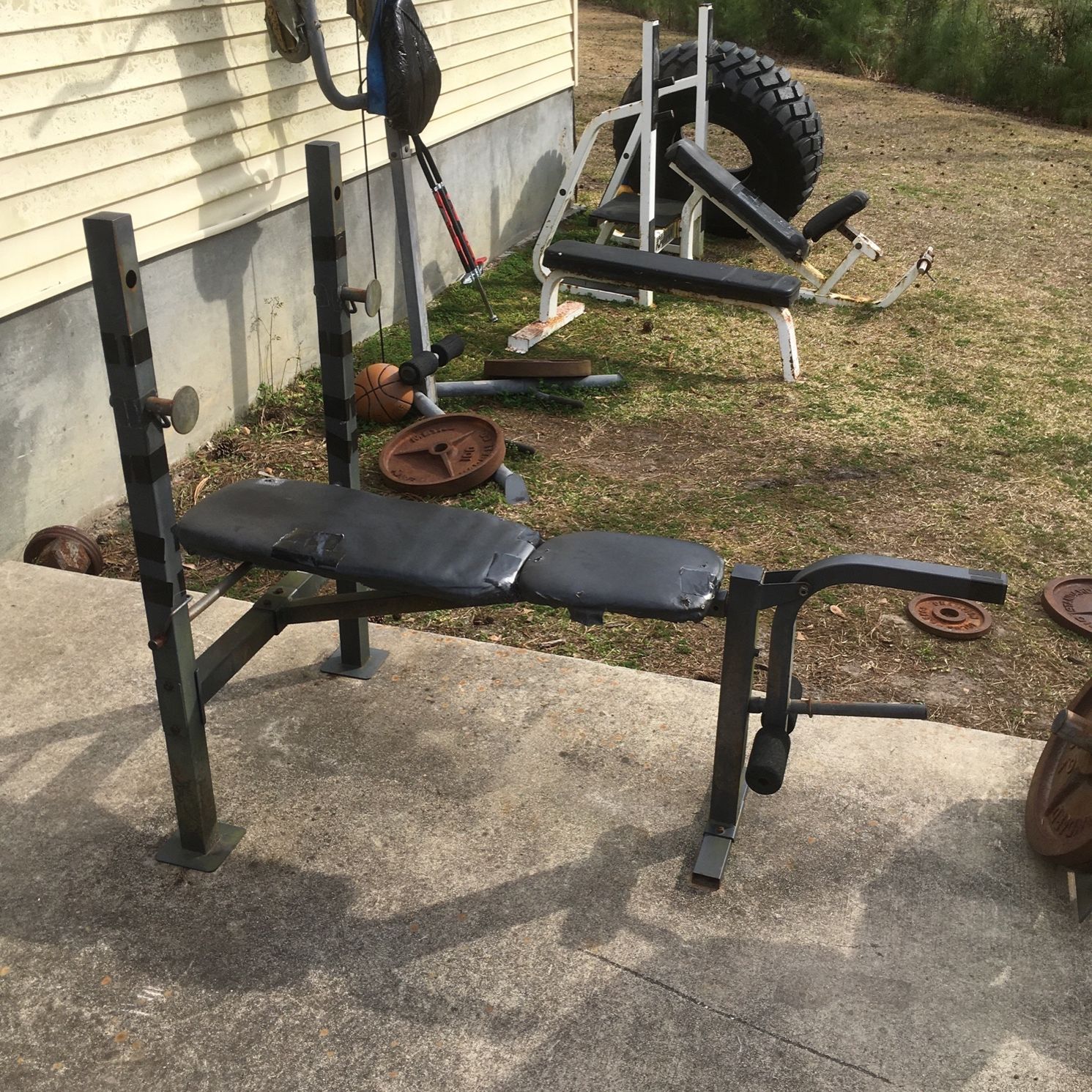 Weight Bench