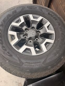 2021 Toyota Tacoma OEM Wheels & Tires – Great Condition