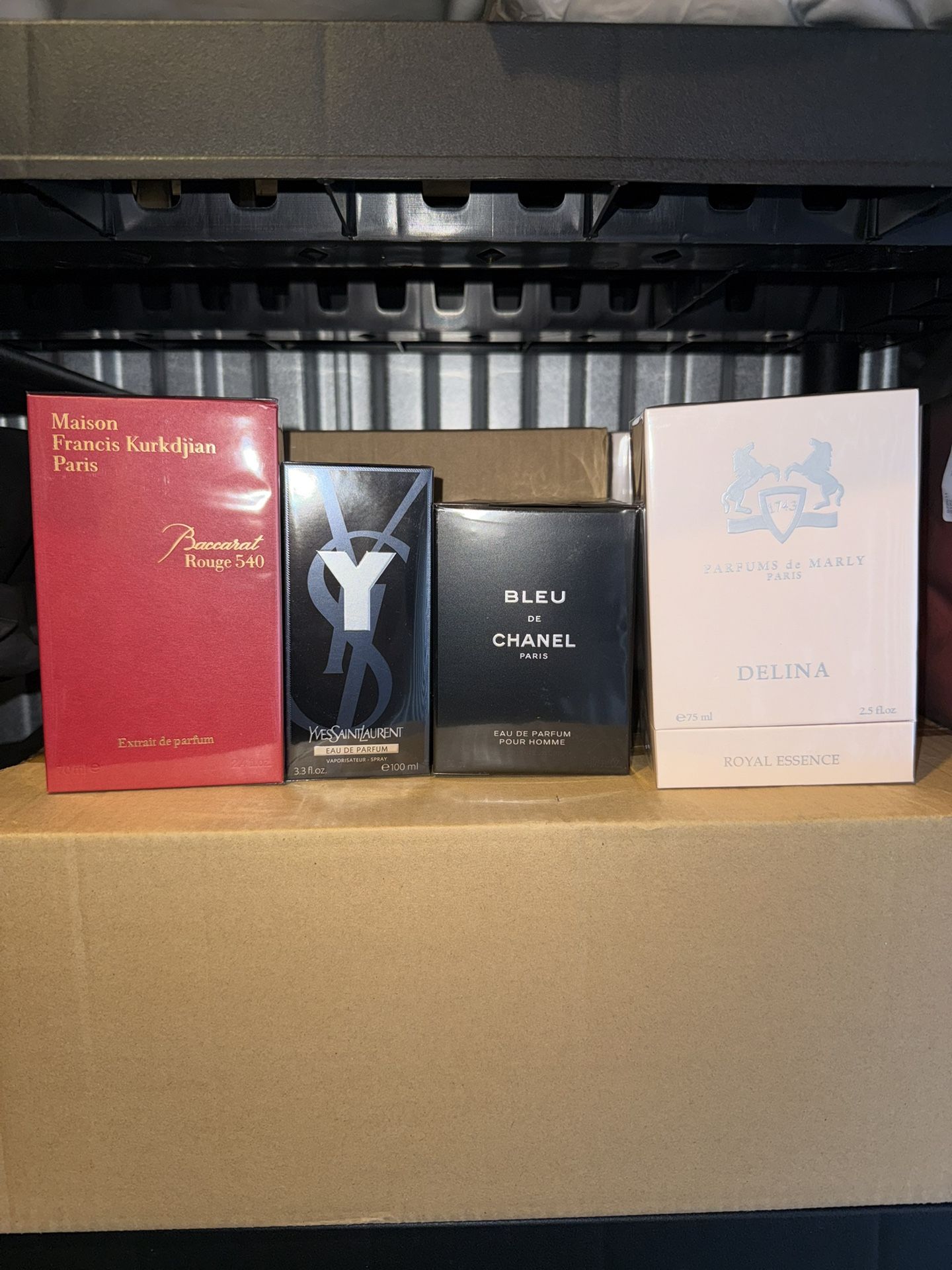 Colognes / Perfumes