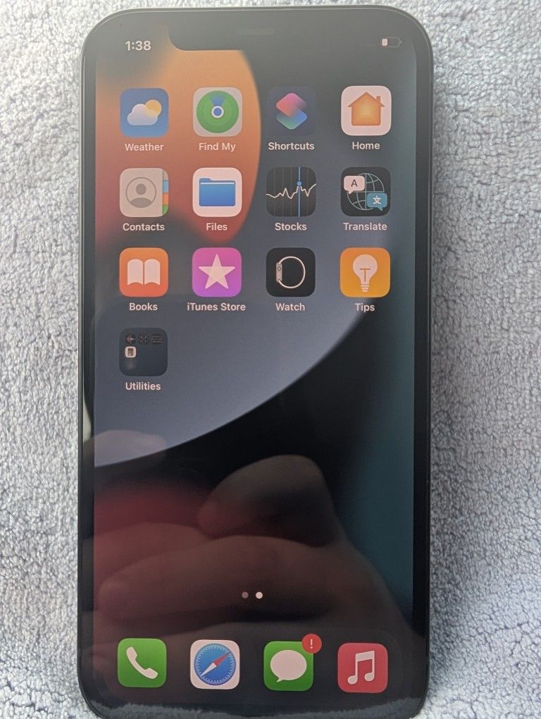 iPhone 12 – 64GB – Unlocked – Mint Condition – 100% Battery