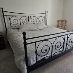 King Ikea Bedframe