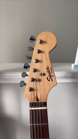 Fender Standard Stratocaster Electric Guitar - 3-color Sunburst