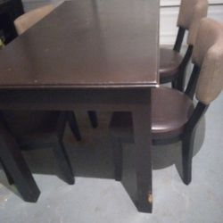 Table With 5 Chairs