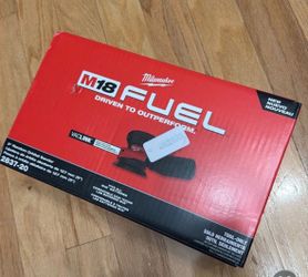 Milwaukee new sander fuel 18M