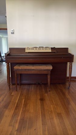 Upright Console Piano with Bench
