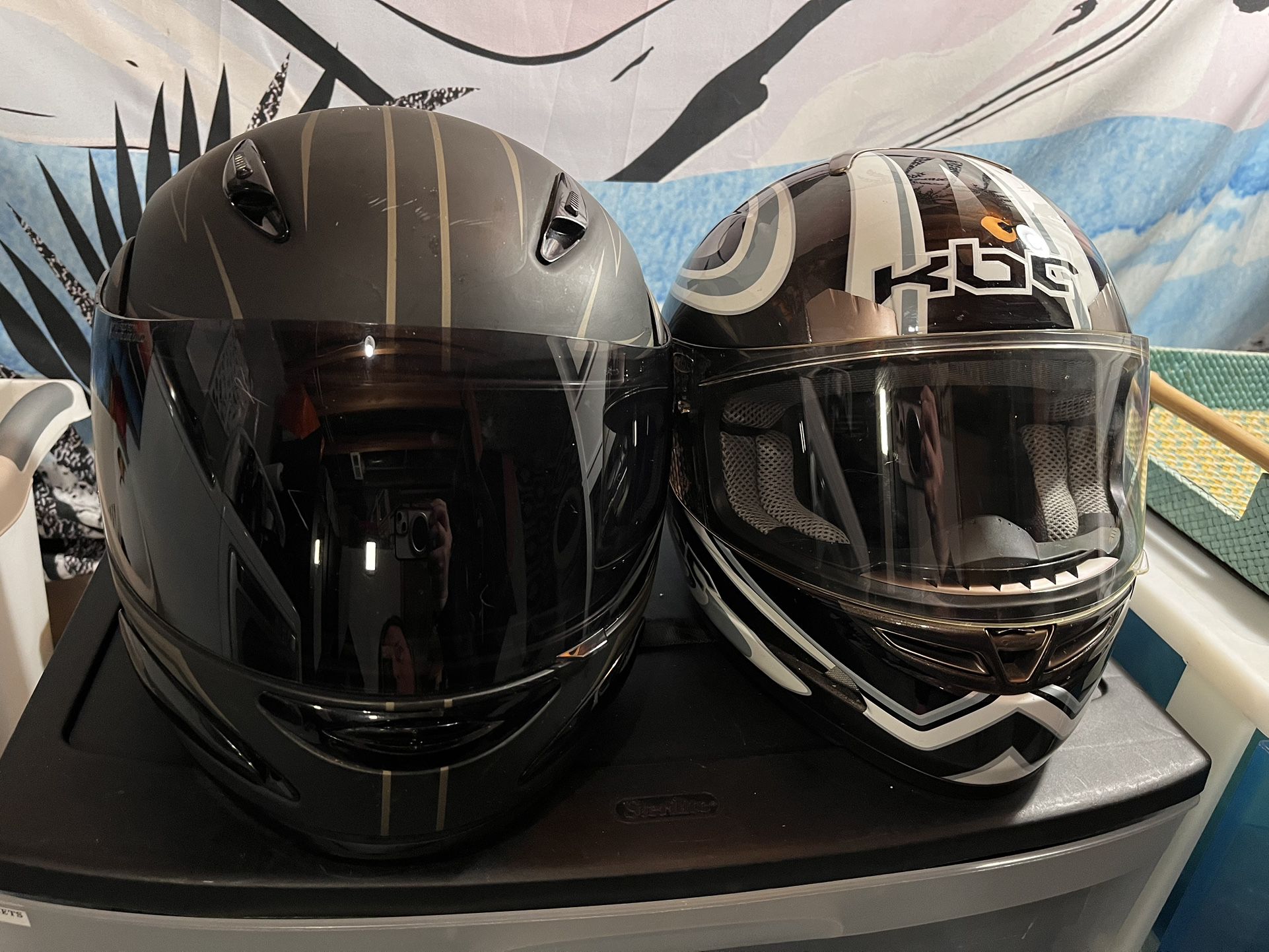 2 DOT Motorcycle Helmets - GMAX & KBC (Size M)