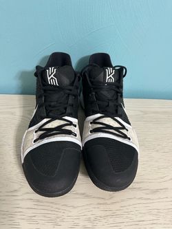 Men’s Nike shoes