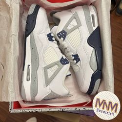 Jordan 4 Midnight Navy GS 6y (7.5 Women)