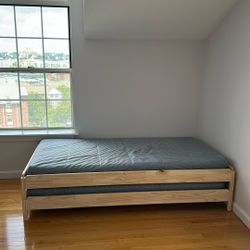 Stackable Twin Beds With Mattresses 