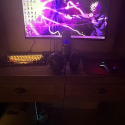 Full Gaming & Streaming Setup – i7-10700F | RTX 4060 | 27” 240Hz | Razer | Audio-Technica | Plug & Play