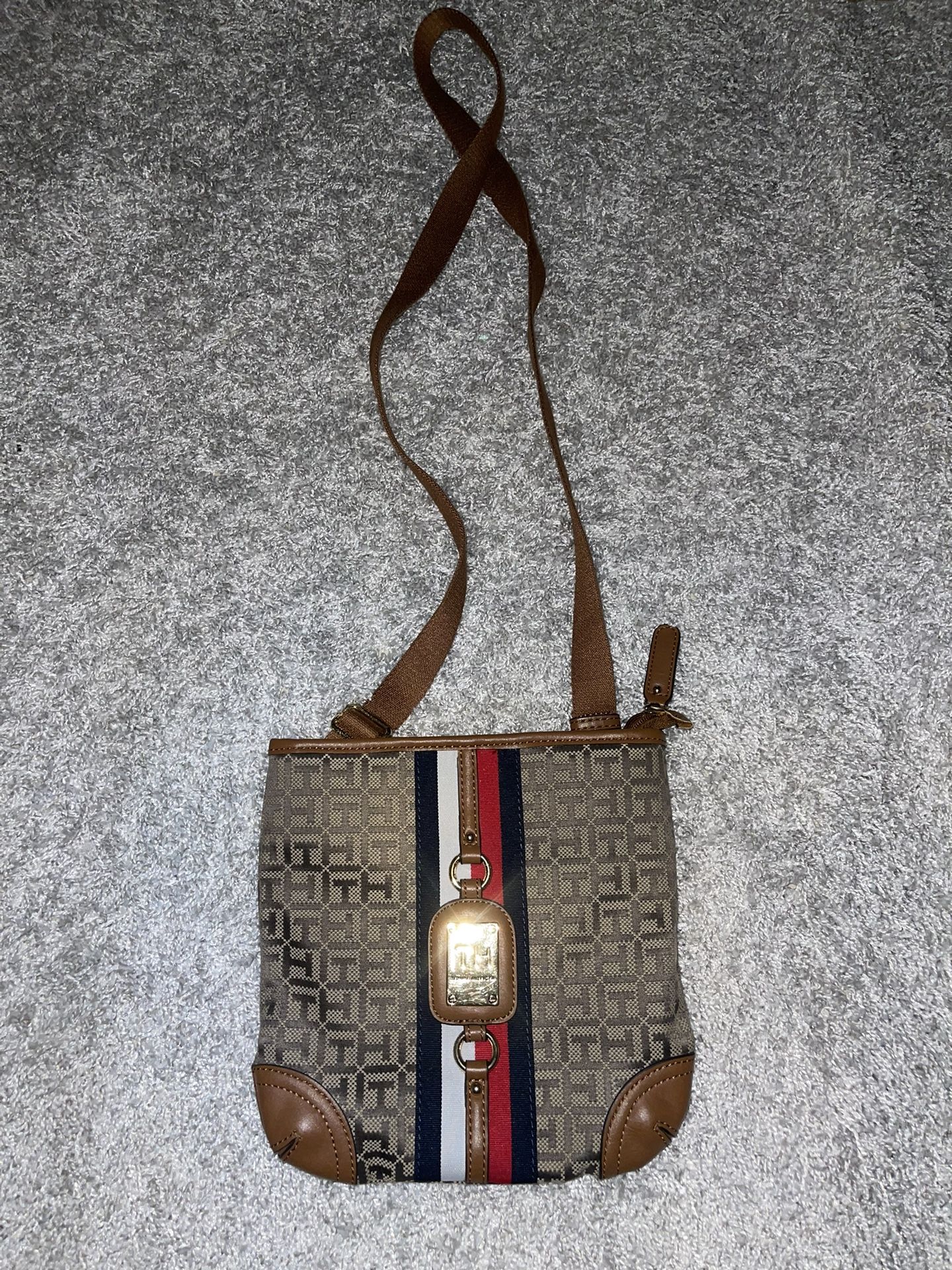 Tommy Hilfiger Crossbody Bag