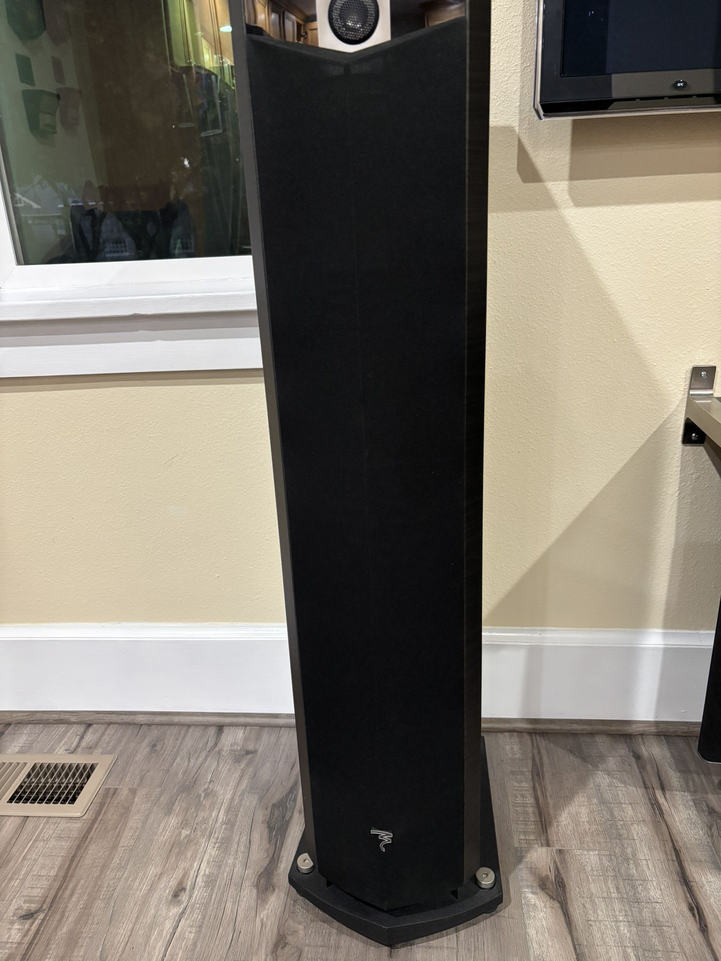 Chorus SW 800 Speaker System