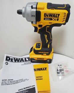 Brand New Dewalt 20v XR 1/2" MID-RANGE IMPACT WRENCH W/BATTERY No charger …..