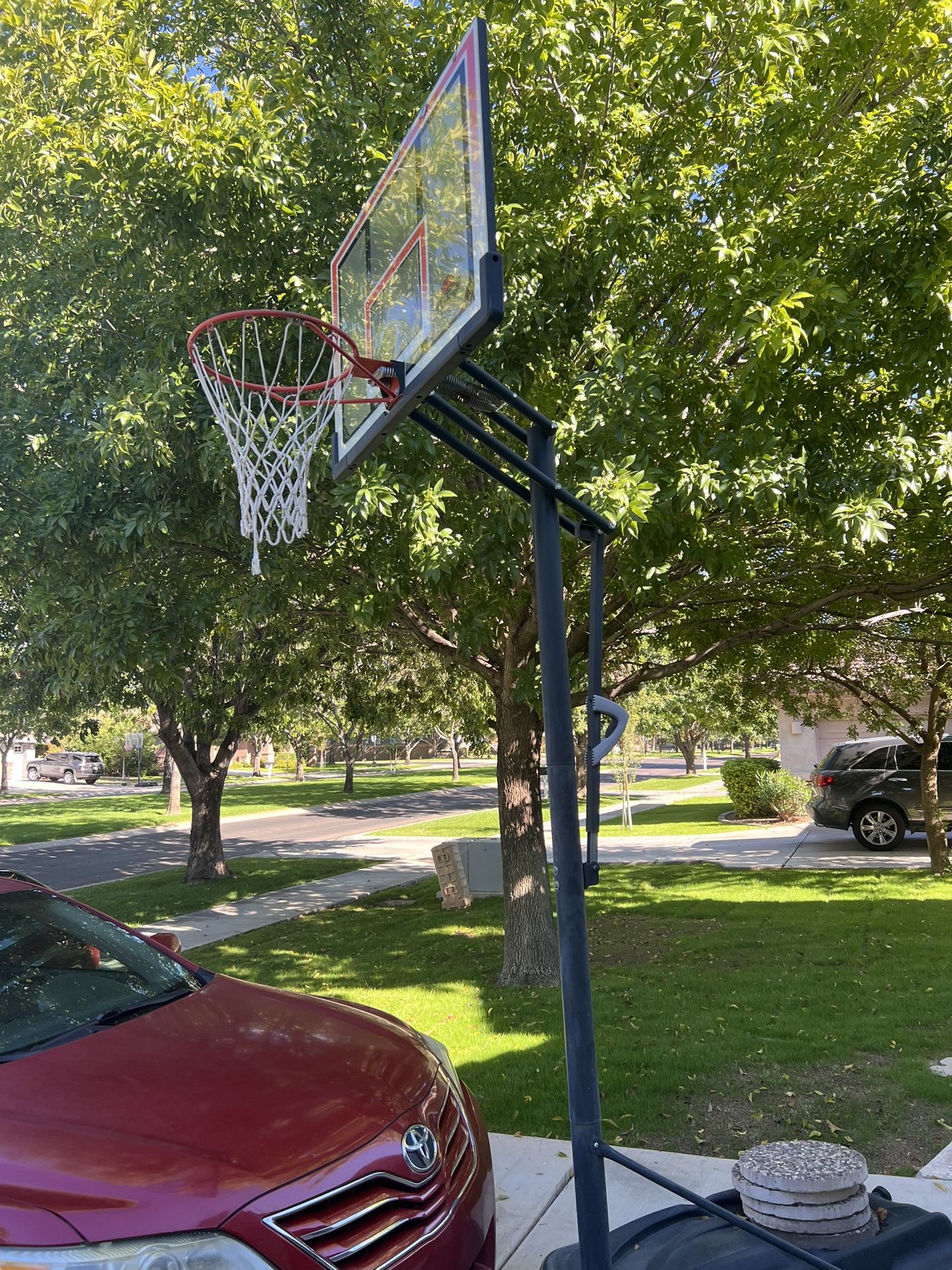 50 Inch Lifetime Portable Basketball Hoop With Adjustable Height