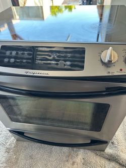 Frigidaire Flat top electric stove