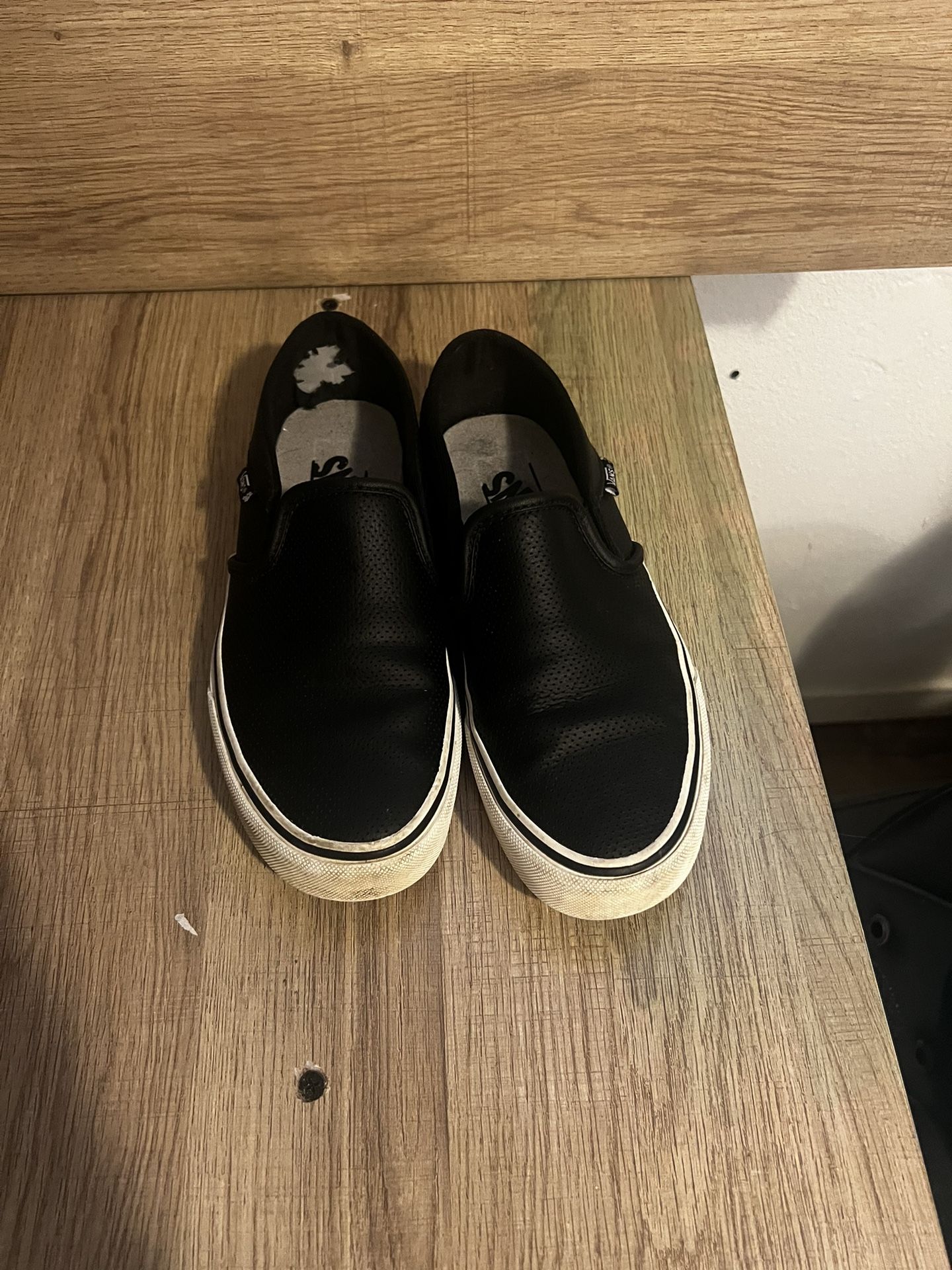 VANS Slip-On Perf Leather Shoe Black SIZE 7