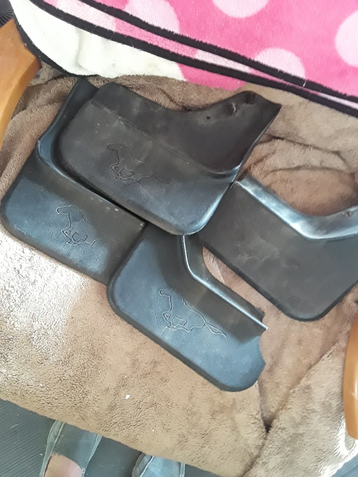 Mustang mustang mudflaps