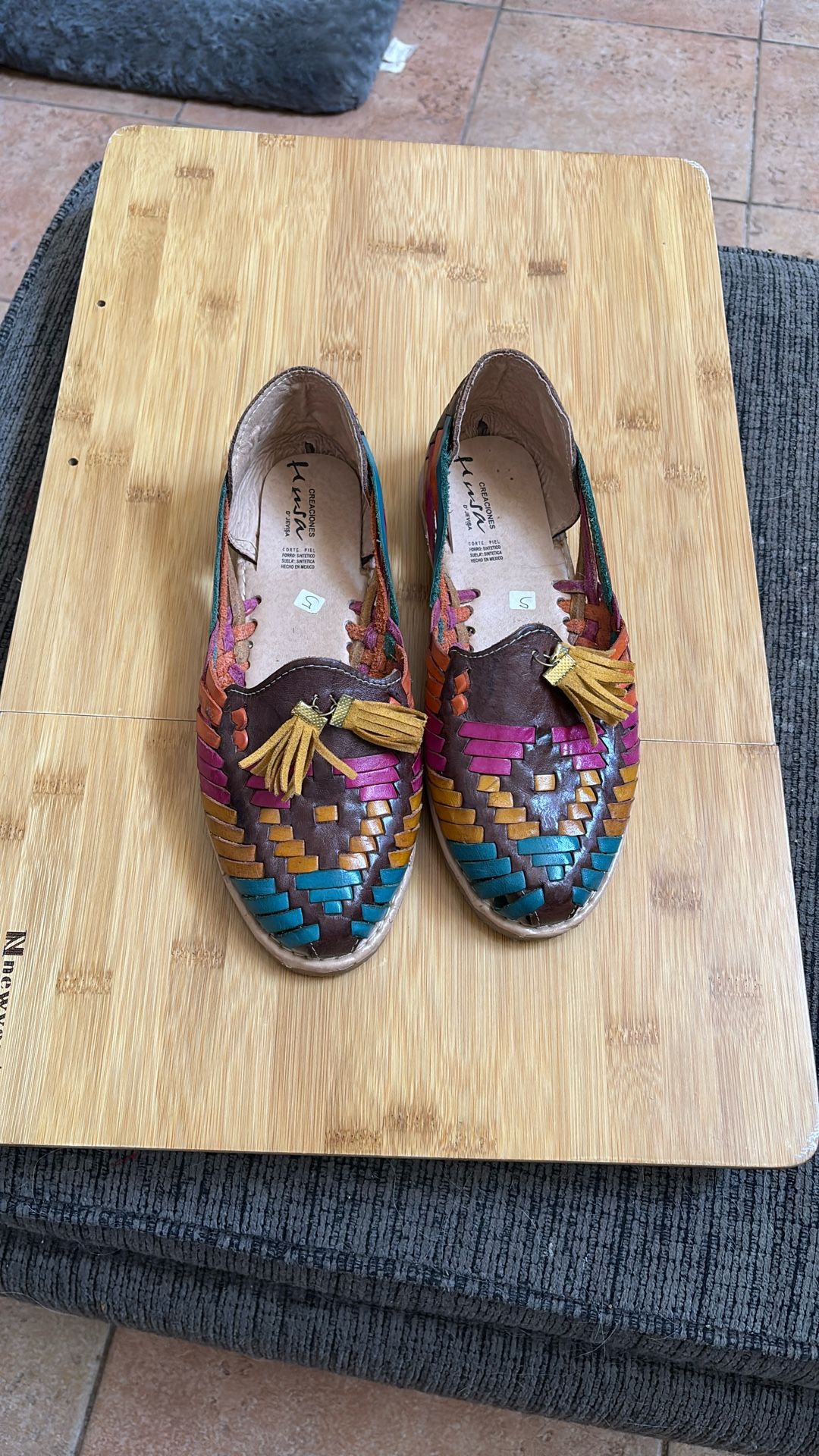 Mexican Women Shoes, Size 8