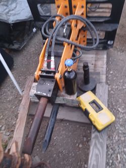 Bobcat concrete breaker D680