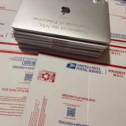 MacBook Pro 13inch 2017 Read Description 