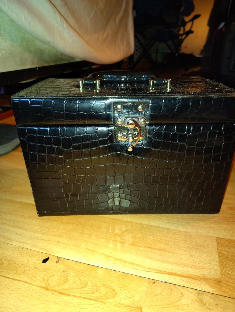 4 Tier Jewelry Box