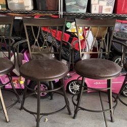 Metal Bar Stools/Chairs