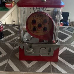 Vintage Gumball Machine. Read Description 
