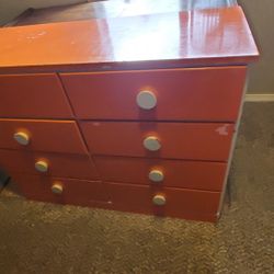 8 Drawer Dresser orange/white