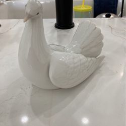 Dove Statue