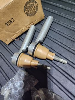 2015-2020 Cadillac Escalade OEM Tie  Rod