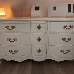 Dresser (Provincial Dixie) 