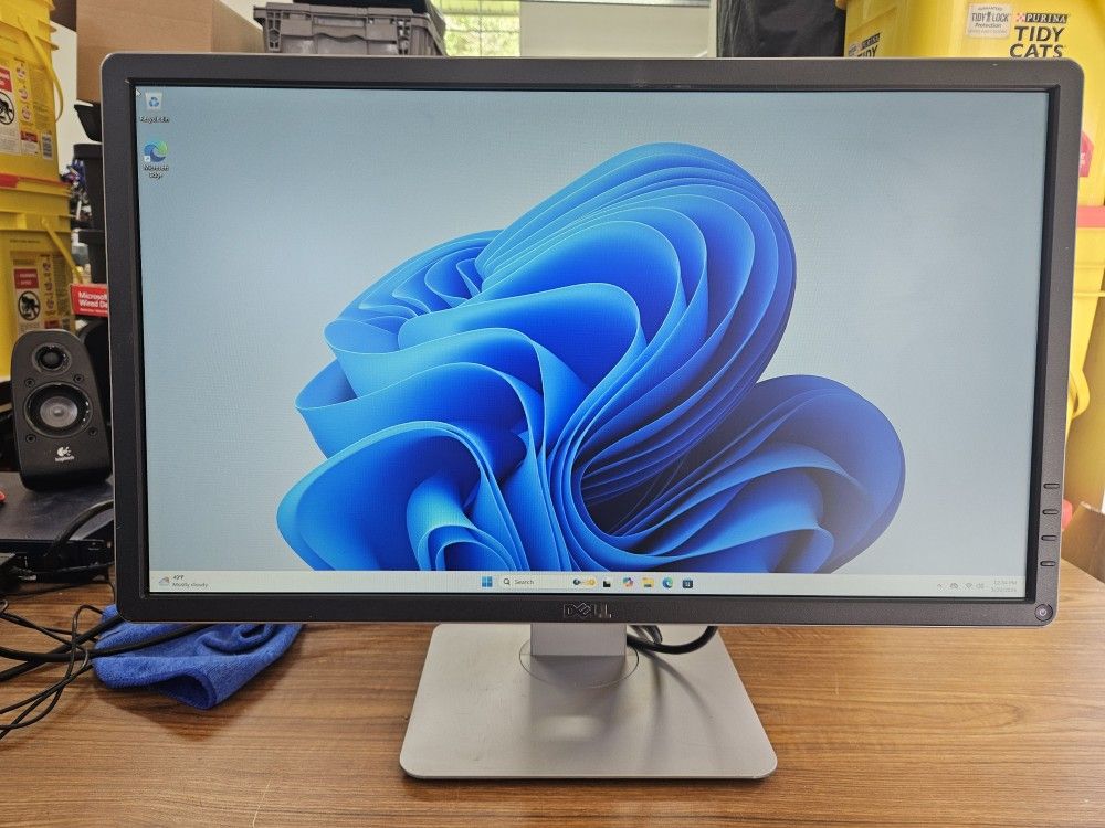 Dell 23in LCD Monitor