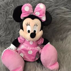 Disney Park Stores Minnie Mouse Plush Toy