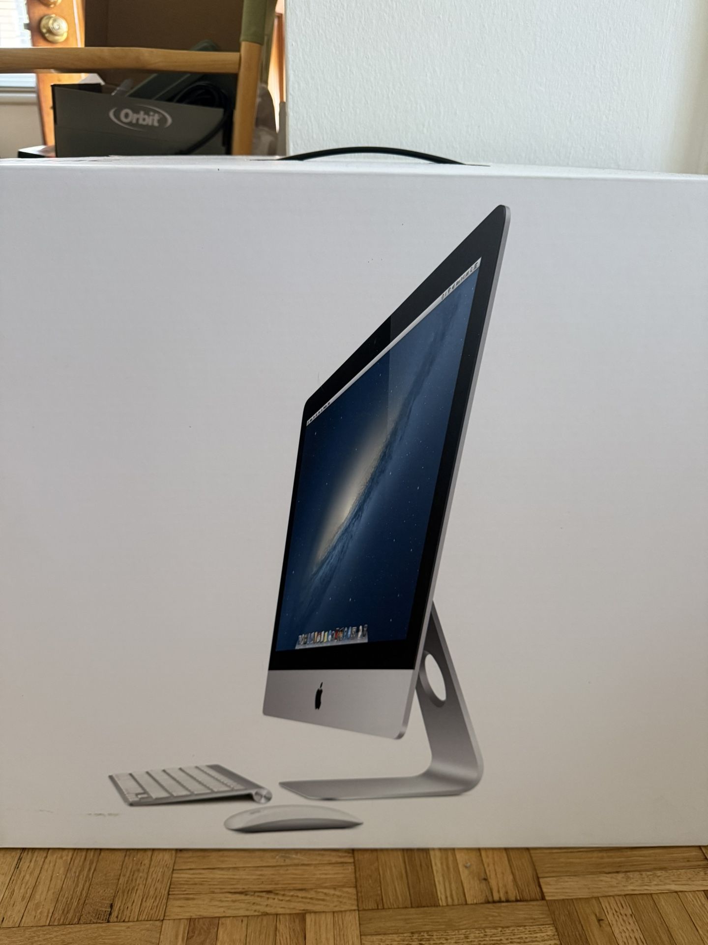 Apple iMac 21.5 Inch